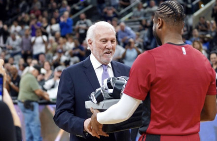 她在女子跳 她在女子跳