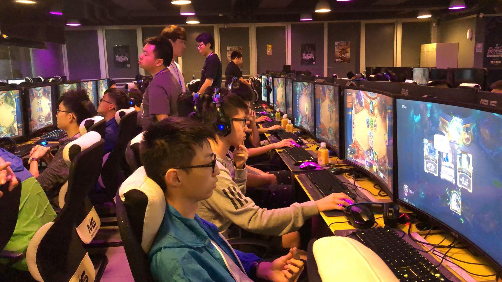 越来越多的 越来越多的