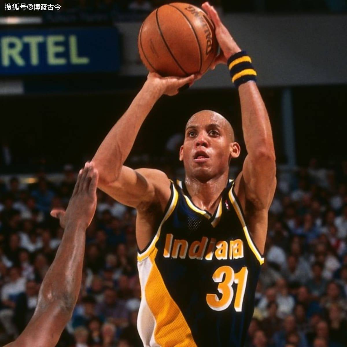 迷呈现了充 迷呈现了充