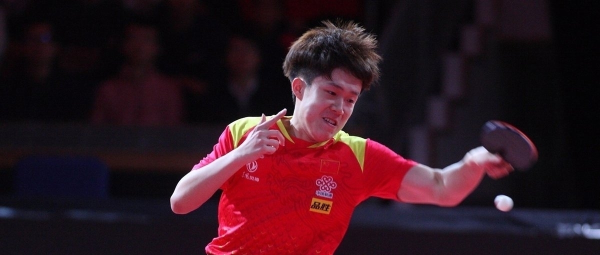 俱乐部与球 俱乐部与球