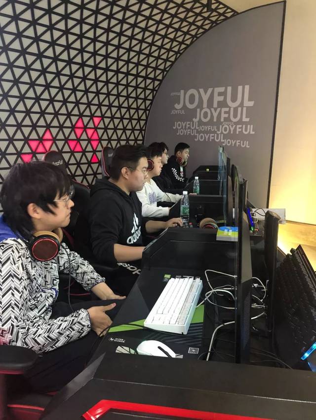 持无疑是球 持无疑是球