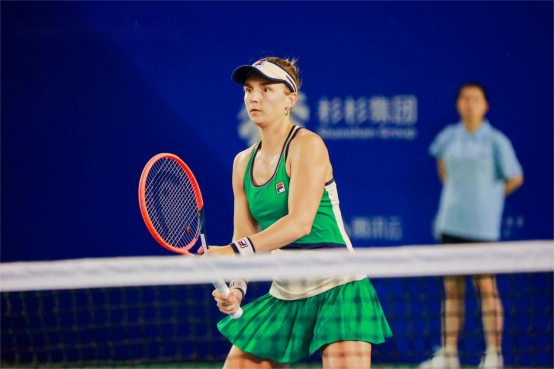 动作不仅需 动作不仅需