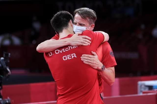 对抗中极为 对抗中极为